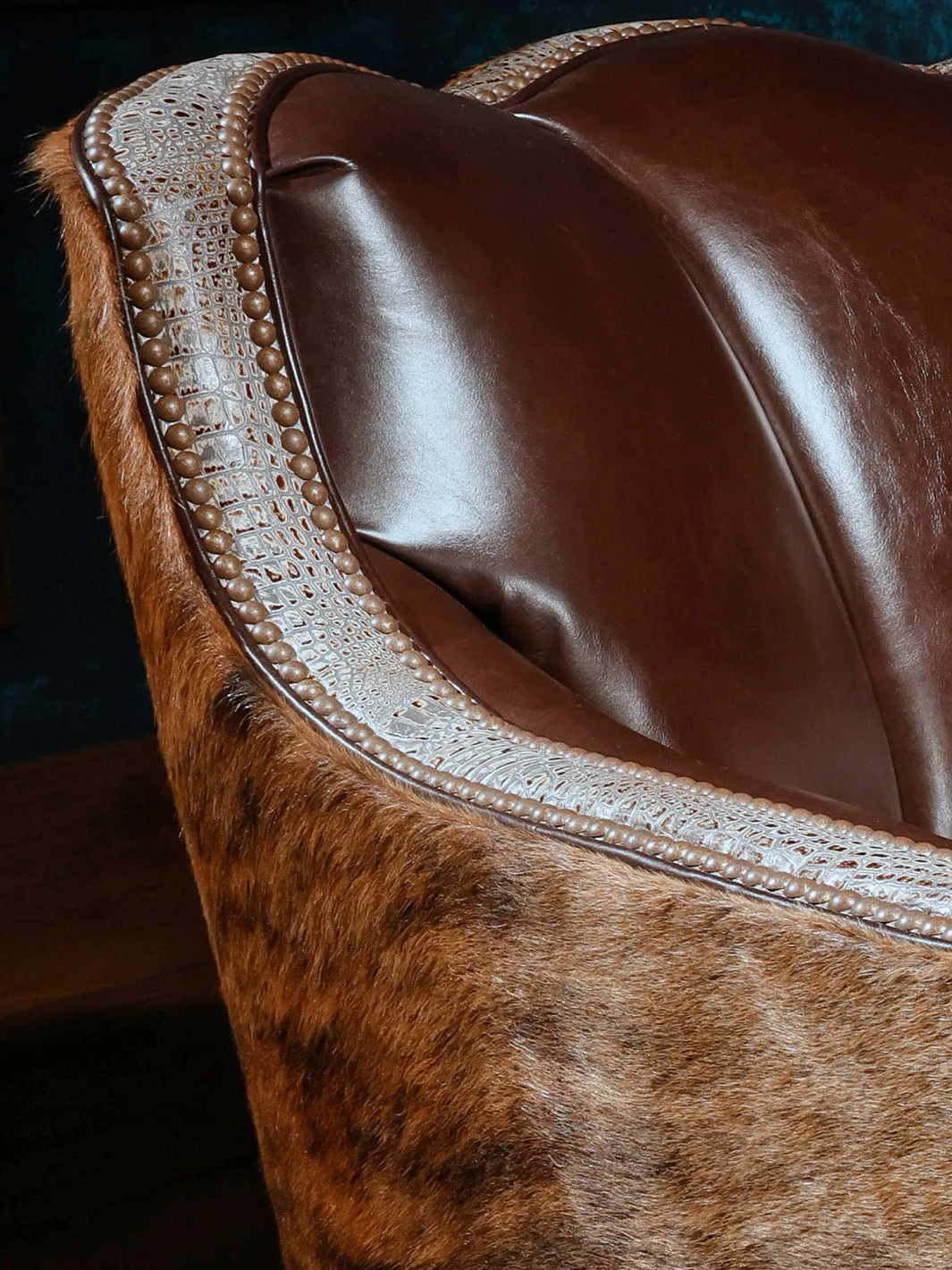 Big Cowboy Western Leather Swivel Chair