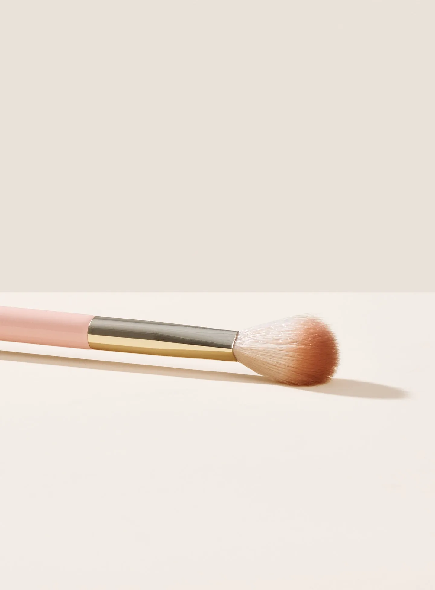 Positive Light Precision Highlighter Brush